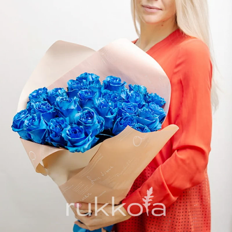25 синих роз